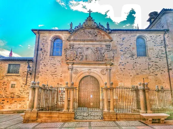 Convento y Basílica de la Anunciación, MM Carmelitas - Salamanca
