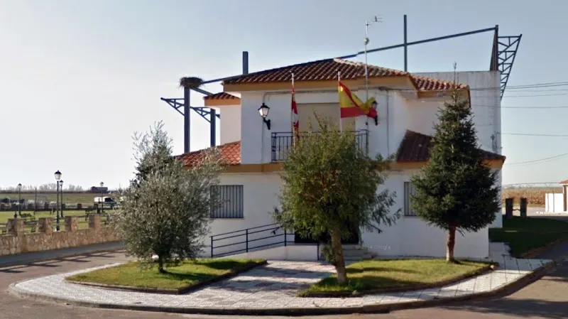 Ayuntamiento de San Morales - Ayuntamiento en San Morales - foto 2