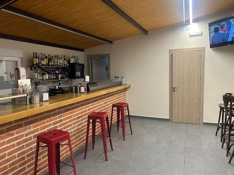 Bar "Centro Social Martinamor" - Bar en Martinamor - foto 2