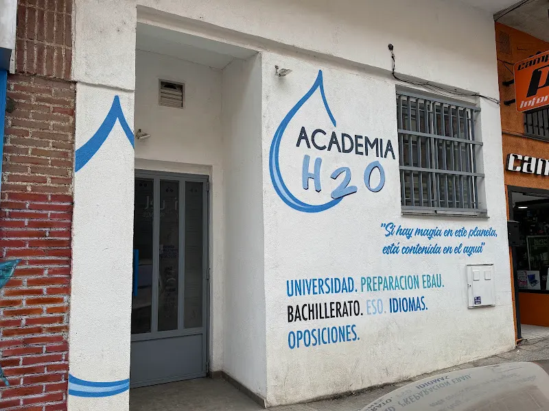 Academia H2O - Centro de formación en Salamanca - foto 2