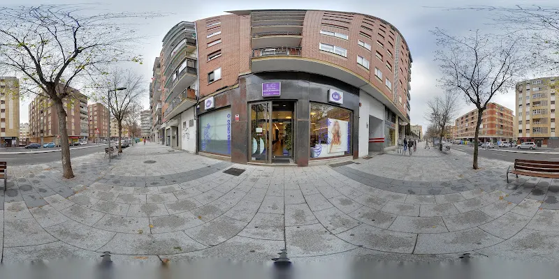 Centro de Formación Lourdes Crego Peluquería y Estética / Academia - Centro de formación profesional en Salamanca - foto 2
