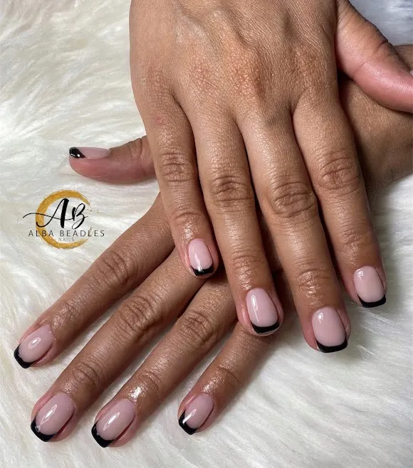 Alba Beadles Nails Estética - Salamanca
