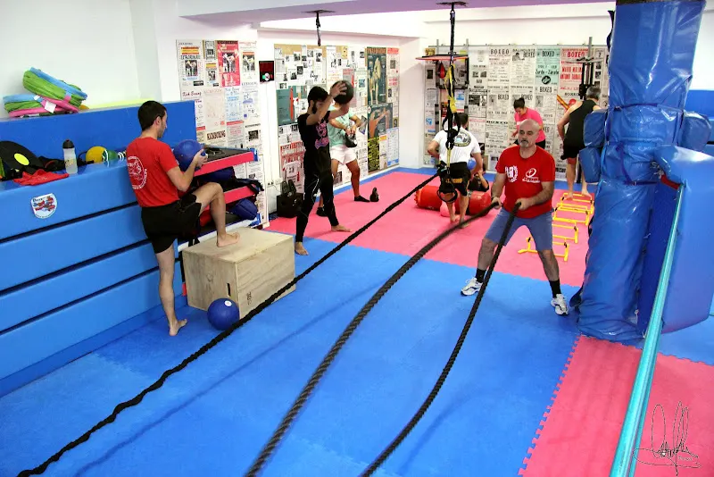 Escuela Élite Kickboxing - Escuela de kickboxing en Salamanca - foto 2
