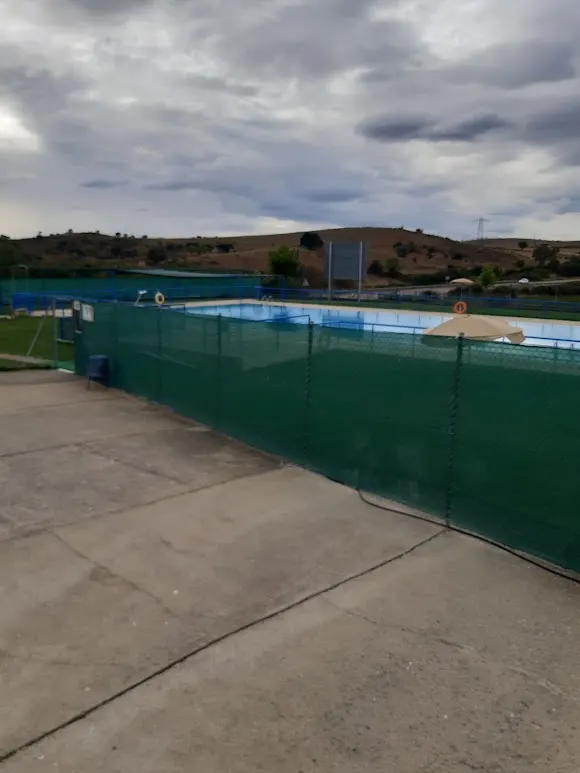 Piscinas municipales - San Felices de los Gallegos