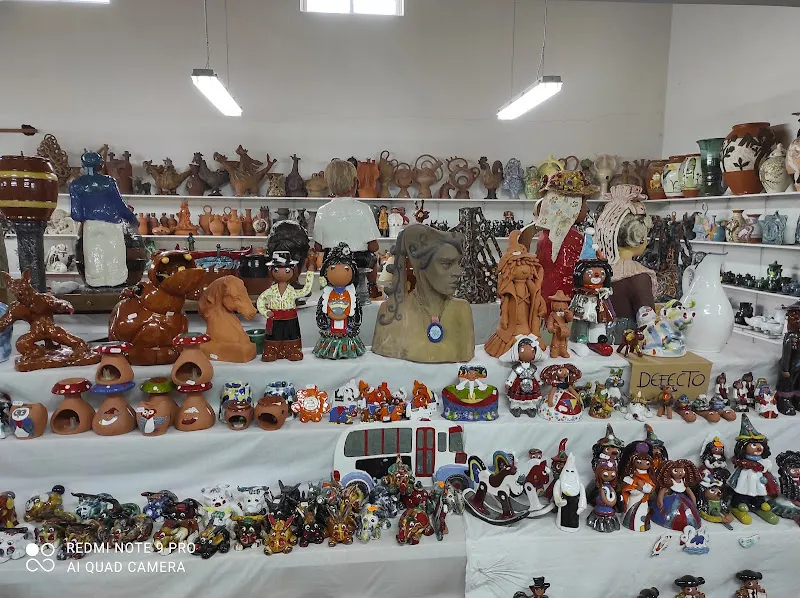 Alfarería Hernández - Tienda de manualidades y bellas artes en Cespedosa de Tormes - foto 2