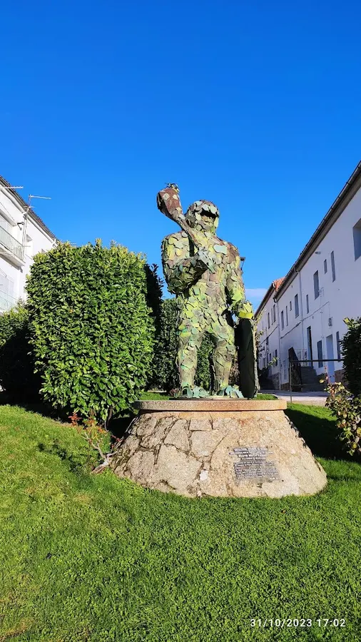 Escultura Hombre de Musgo - Béjar