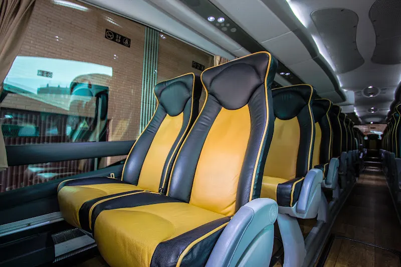 Autocares Hermanos Martín - Agencia de alquiler de autobuses en Salamanca - foto 3