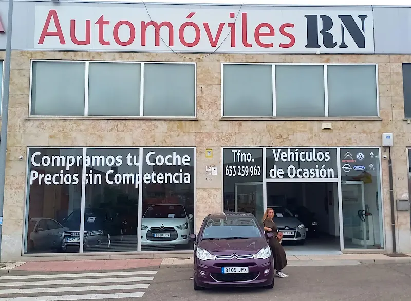 AUTOMOVILES RN - Tienda de vehículos de segunda mano y de ocasión en Salamanca - foto 2
