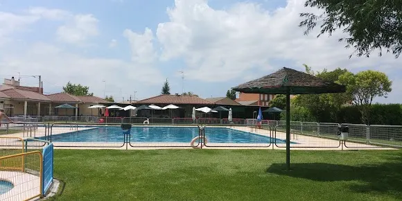 Piscinas Parada de Arriba - Parada de Arriba
