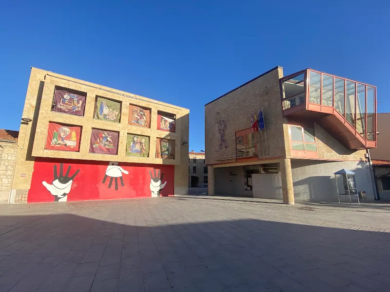 Ayuntamiento de Villamayor - Ayuntamiento en Villamayor - foto 2