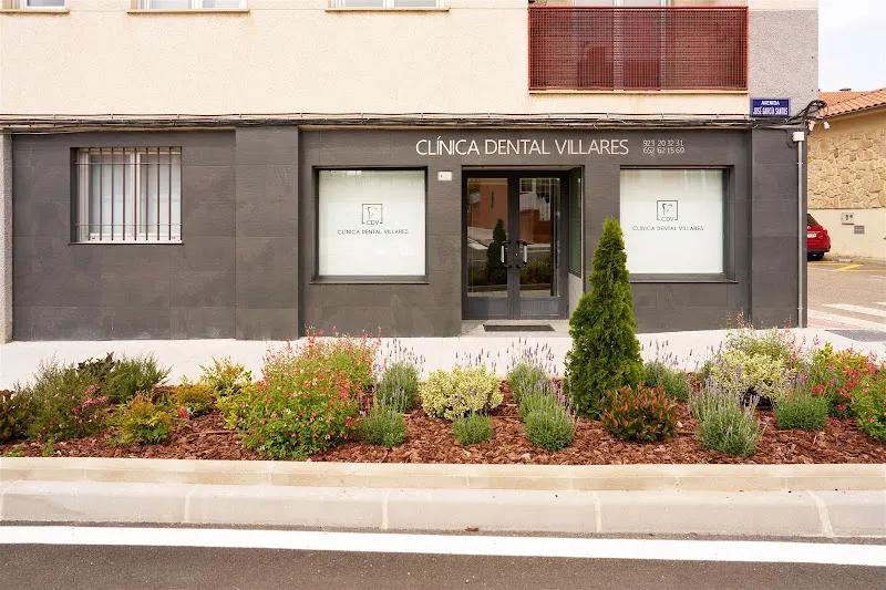 Clinica Dental Villares - Clínica dental en Villares de la Reina - foto 2