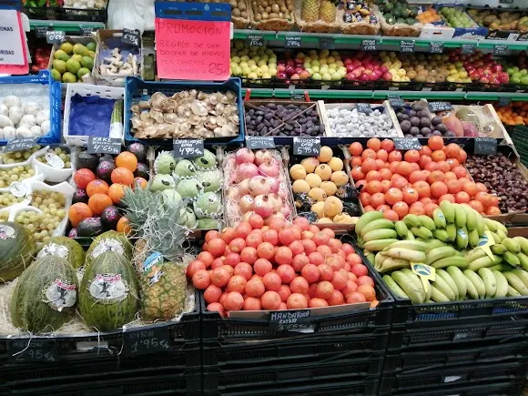 Almacén de frutas las Tres CCC - Villamayor