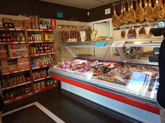 Carnicería Antonio Pérez - Almacén de jamón serrano en Salamanca