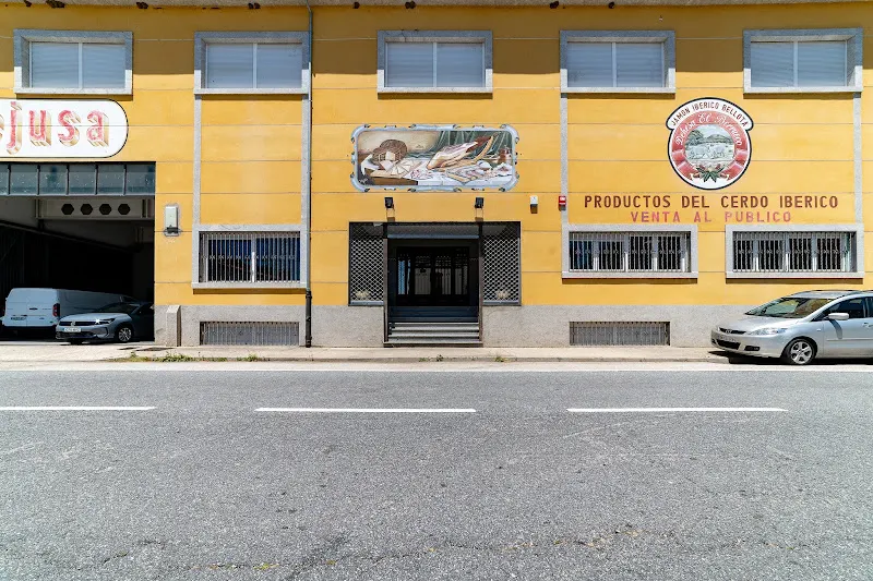 Quejusa S.L. - Tienda de jamones en Béjar - foto 2