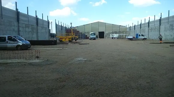 BERNABE CAMPAL, S.L. -DELEGACIÓN PEDROSILLO- - Oficinas de empresa en Salamanca