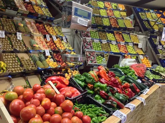 Fruterías La Perla S L