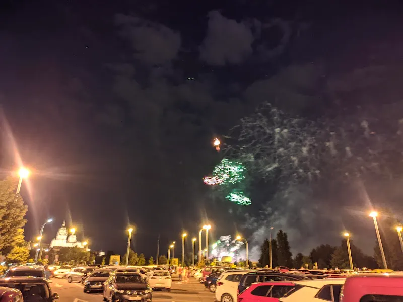 Aparcamiento gratuito en superficie de "Salas bajas" - Aparcamiento gratuito en Salamanca - foto 2