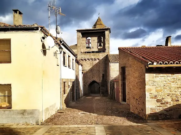 Torre de las Campanas - San Felices de los Gallegos