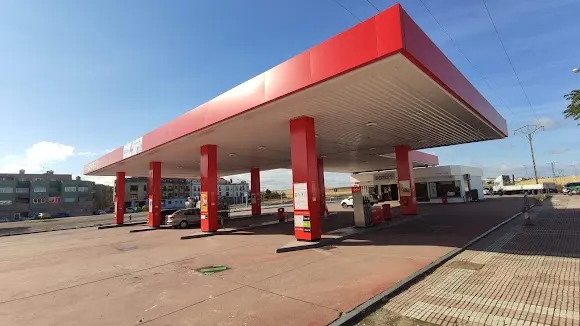 Estación de servicio Cepsa - Villamayor