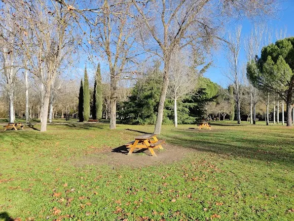 Merendero del Parque de La Aldehuela