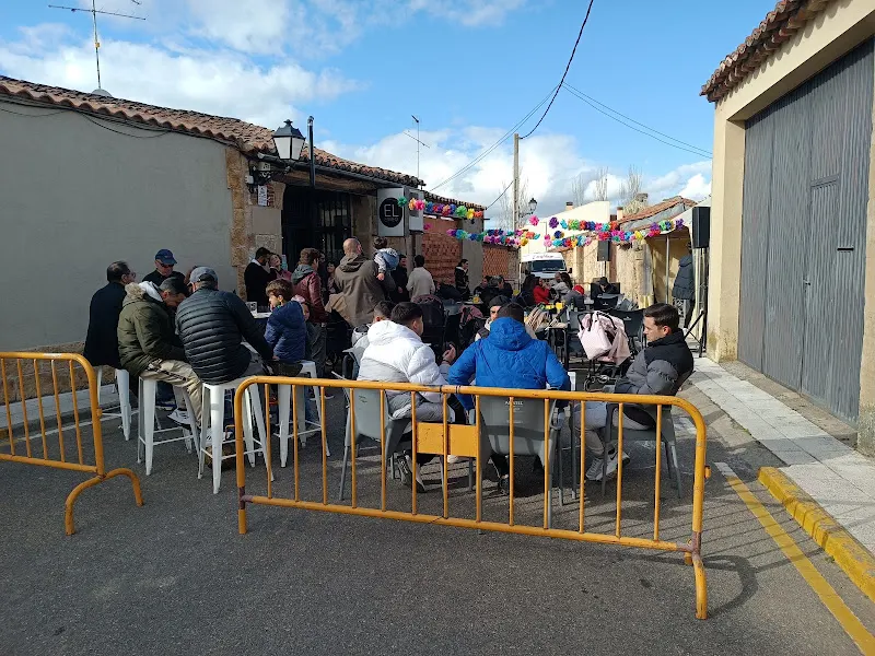 El Enreo - Bar en Monterrubio de Armuna - foto 2