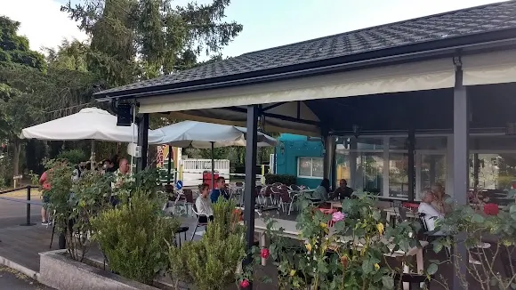 Don Quijote restaurante & terraza/ La Buena Vida Brunch & Amigos