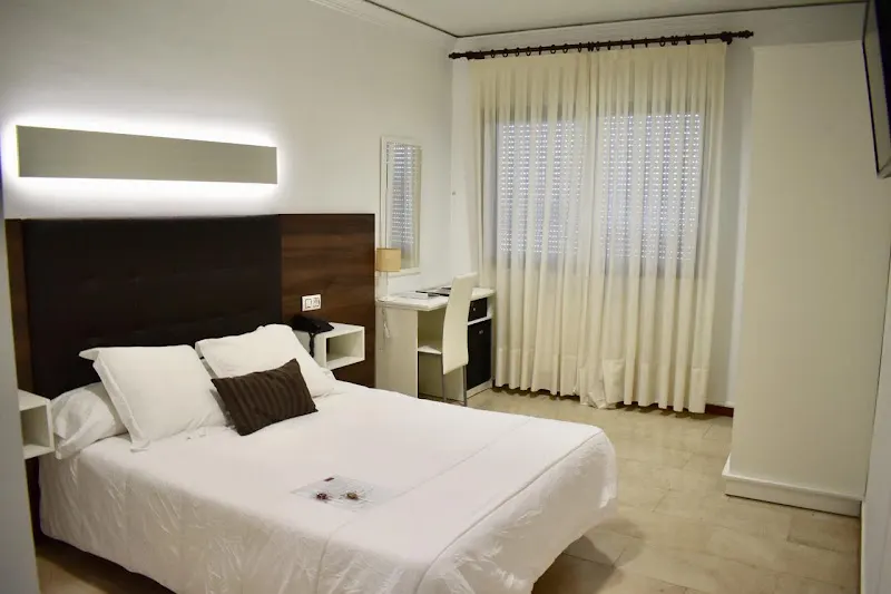 Hotel Emperatriz III