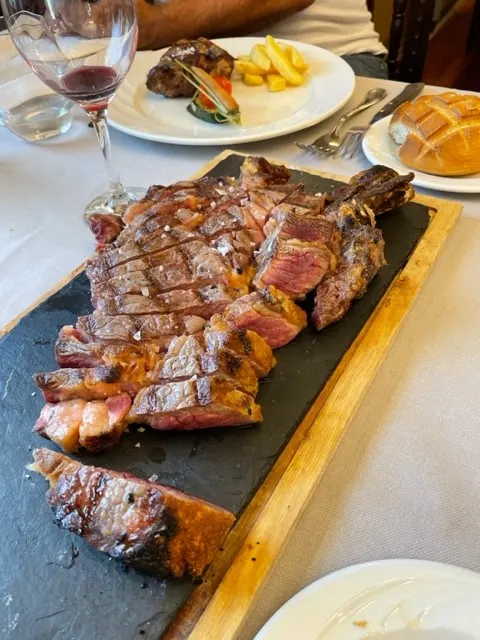 LA MURALLA RESTAURANTE ASADOR BUEY DE BELLOTA CERTIFICADO