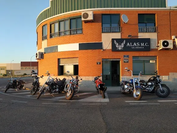 CLUBHOUSE ALAS MC SALAMANCA