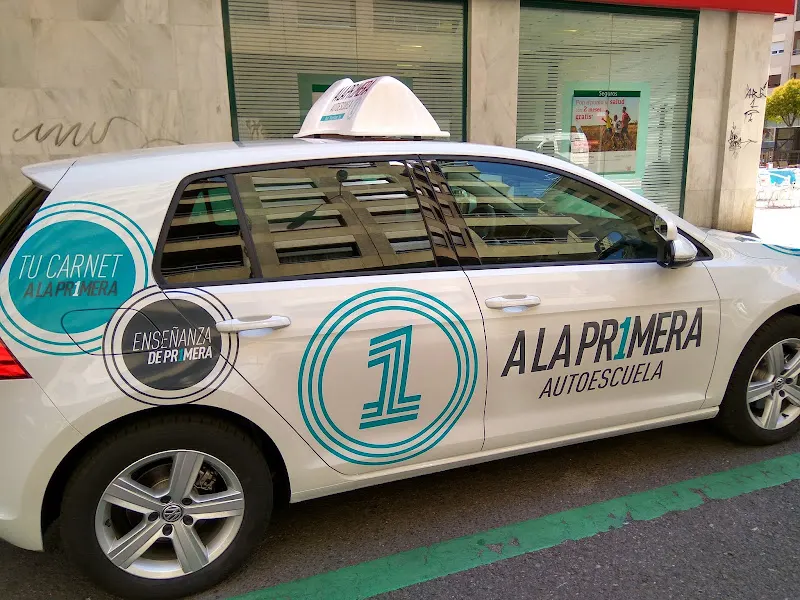 Autoescuela A LA PRIMERA - Autoescuela en Salamanca - foto 2
