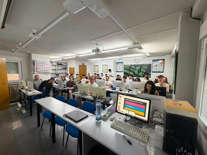 Autoescuelas El Pilar
