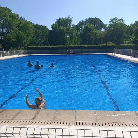 Piscina Municipal - Serradilla del Arroyo
