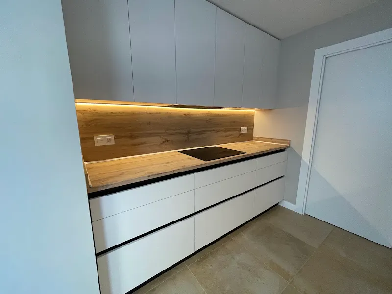 MERAKI COCINAS & BAÑOS