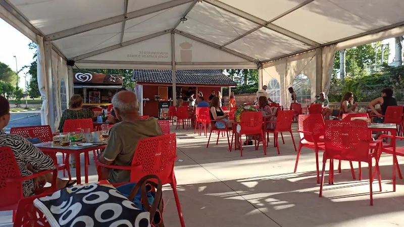 Chiringuito de Valdelagua - Bar en Santa Marta de Tormes - foto 2