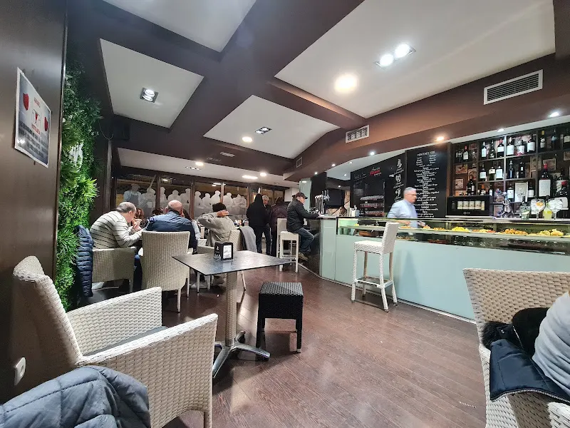 Sorgos Café Bar - Bar en Salamanca - foto 2