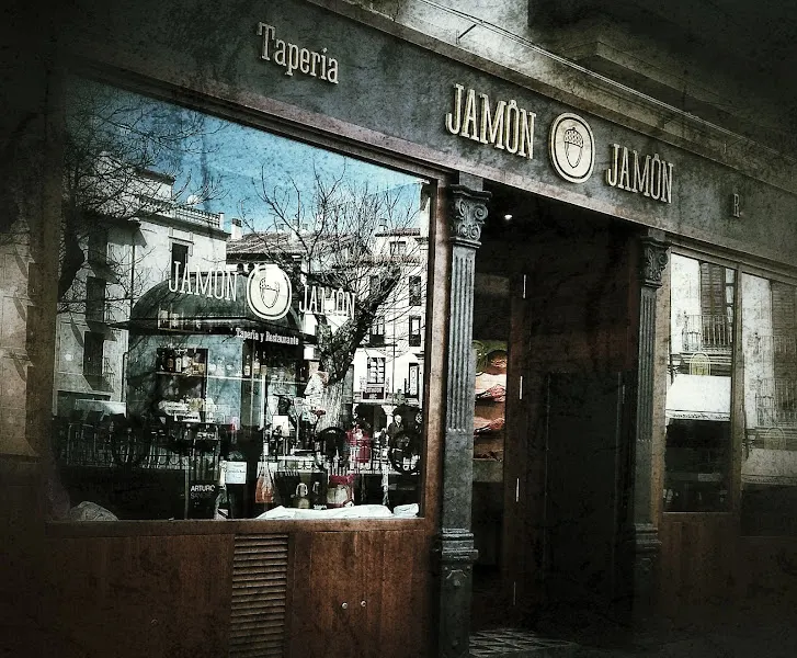 Jamón y Tapas