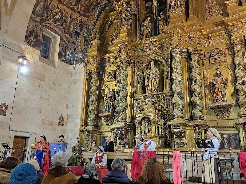Parroquia de San Silvestre - Iglesia católica en Villares de la Reina - foto 2