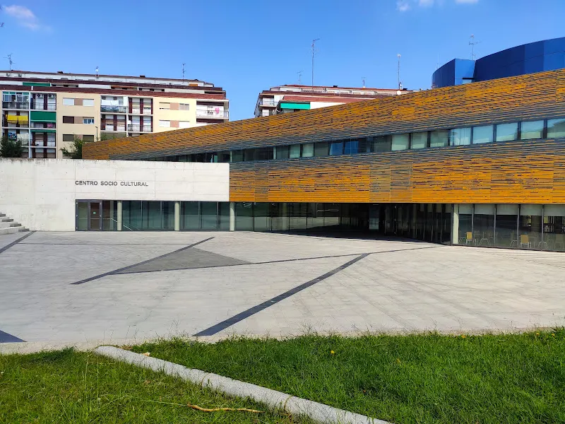 Biblioteca Pública Municipal Centro Municipal Integrado Plaza de Trujillo