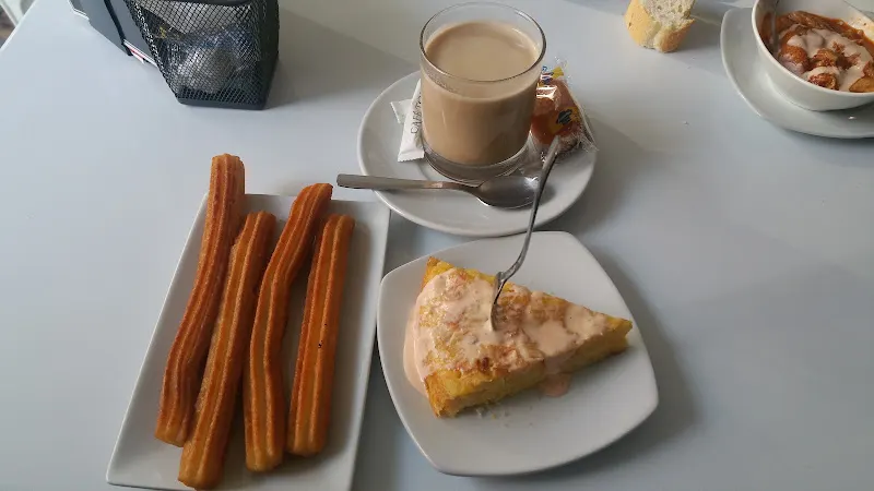 Café Bar Jintena´s - Cafetería en Salamanca - foto 2
