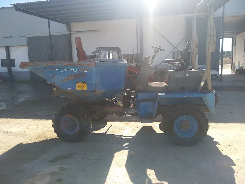 Maquinaria de calidad - Taller mecánico en Carrascal de Barregas - foto 2