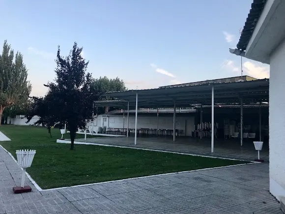 Piscina del Campo de Tiro