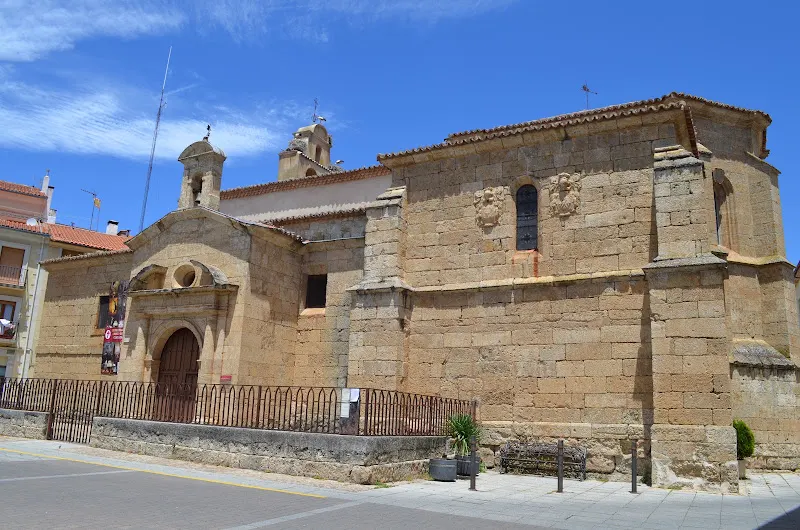 Iglesia Parroquial de Nuestra Señora de Fátima - Iglesia católica en Ciudad Rodrigo - foto 2