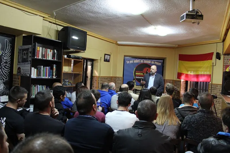 Asociación Centro Social y Nacional Salamanca - Asociación u organización en Salamanca - foto 2