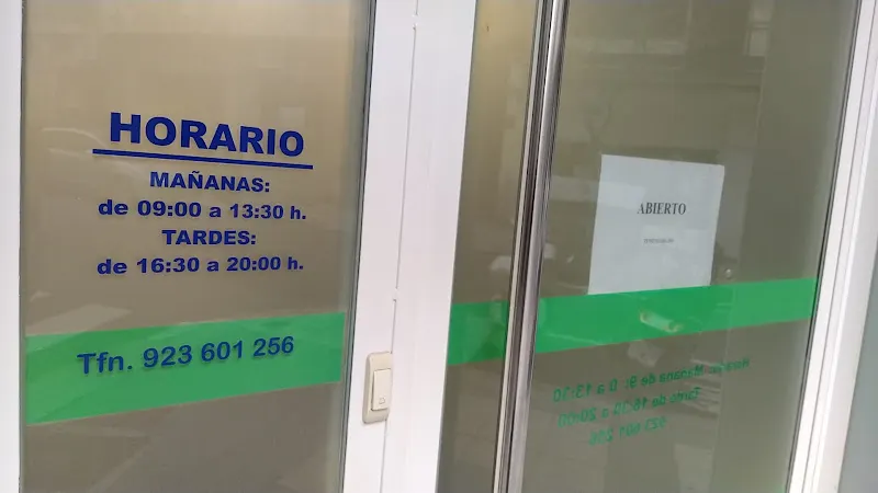 CLINICA DENTAL EN SALAMANCA, Padre Cámara 19