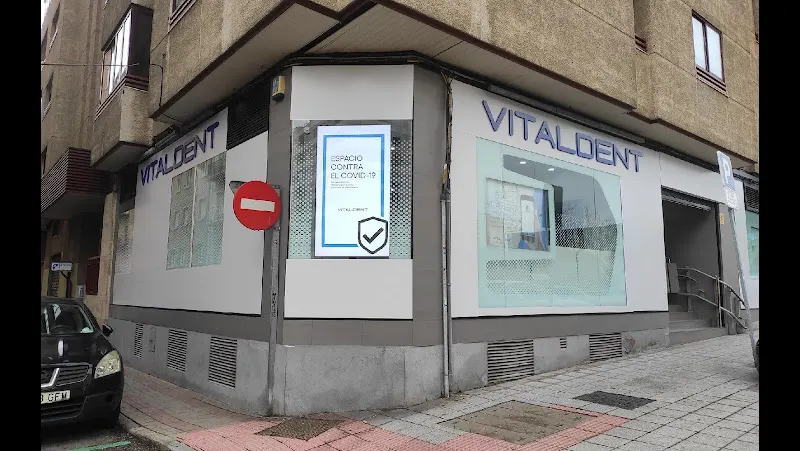 Clínica Dental Vitaldent - Clínica dental en Salamanca - foto 2
