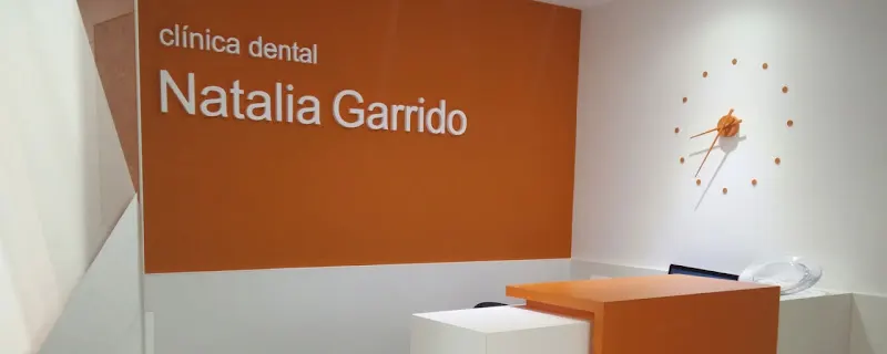 Clínica Dental Natalia Garrido - Dentista en Salamanca - foto 2