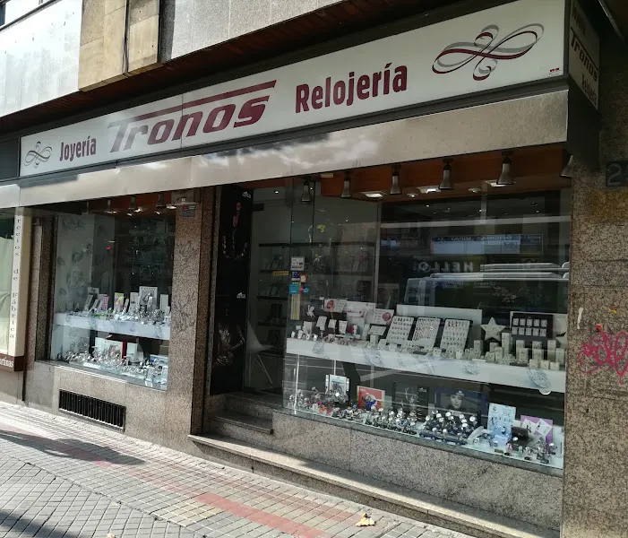 Joyería Tronos Relojería - Joyería en Salamanca - foto 2