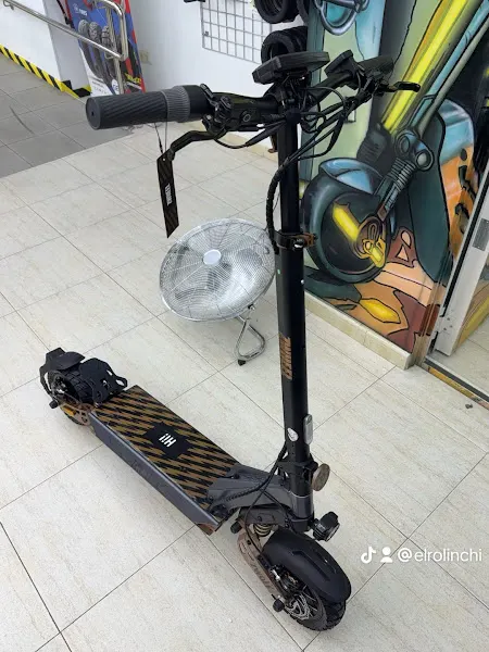 Patinete Charro - Tienda y taller para reparar patinete eléctrico Salamanca - Servicio Técnico Smartgyro -