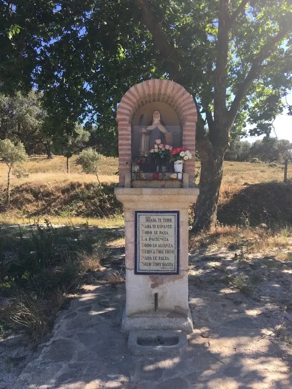 Fuente De Santa Teresa - Fuente de agua potable en Santa Marta de Tormes