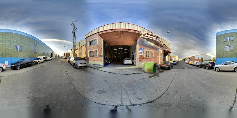 Todoauto - Salamanca - Taller mecánico en Villares de la Reina - foto 2
